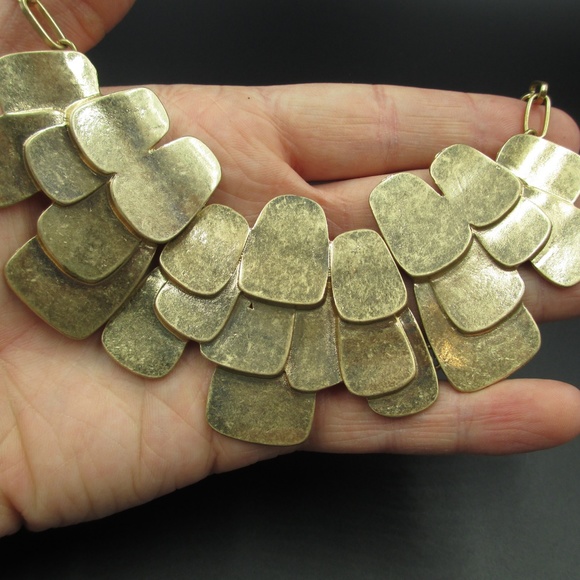 Vintage 21 Inch Stylish Rustic Gold Tone Necklace - Picture 3 of 6